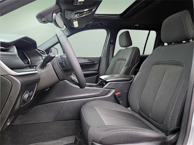 2024 Jeep Grand Cherokee Laredo X 4x4