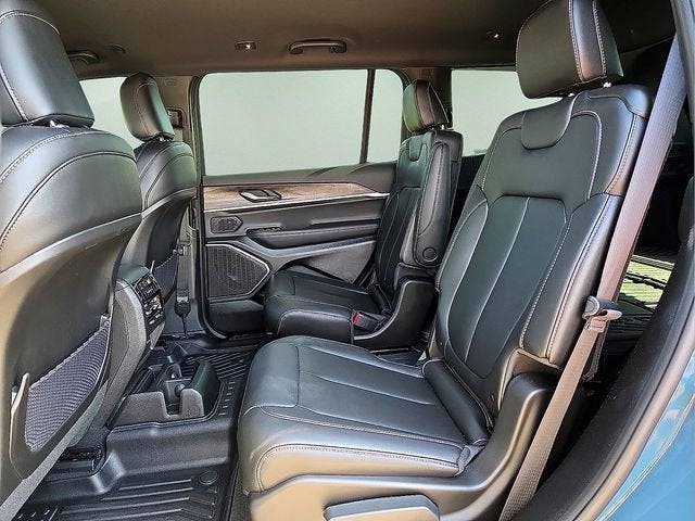2026 Jeep Grand Cherokee L Limited 4x4