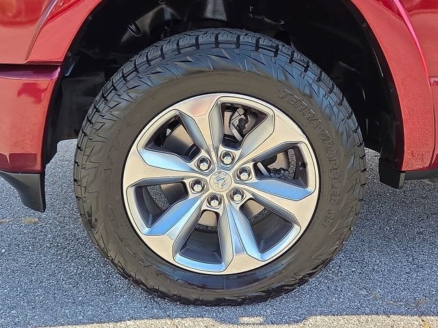 2019 RAM 1500 Limited Crew Cab 4x4 5'7" Box