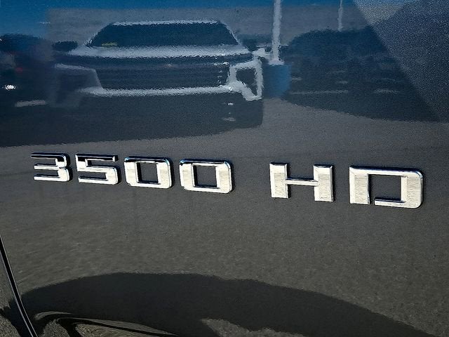 2026 Chevrolet Silverado 3500 HD Chassis Cab LT