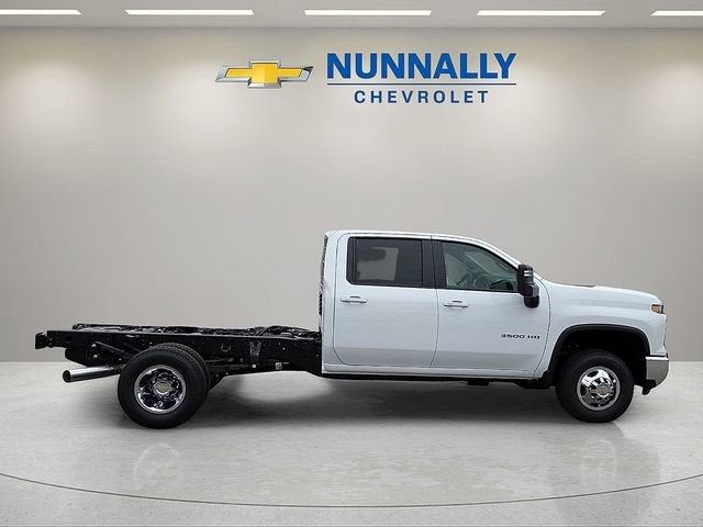 2026 Chevrolet Silverado 3500 HD Chassis Cab LT
