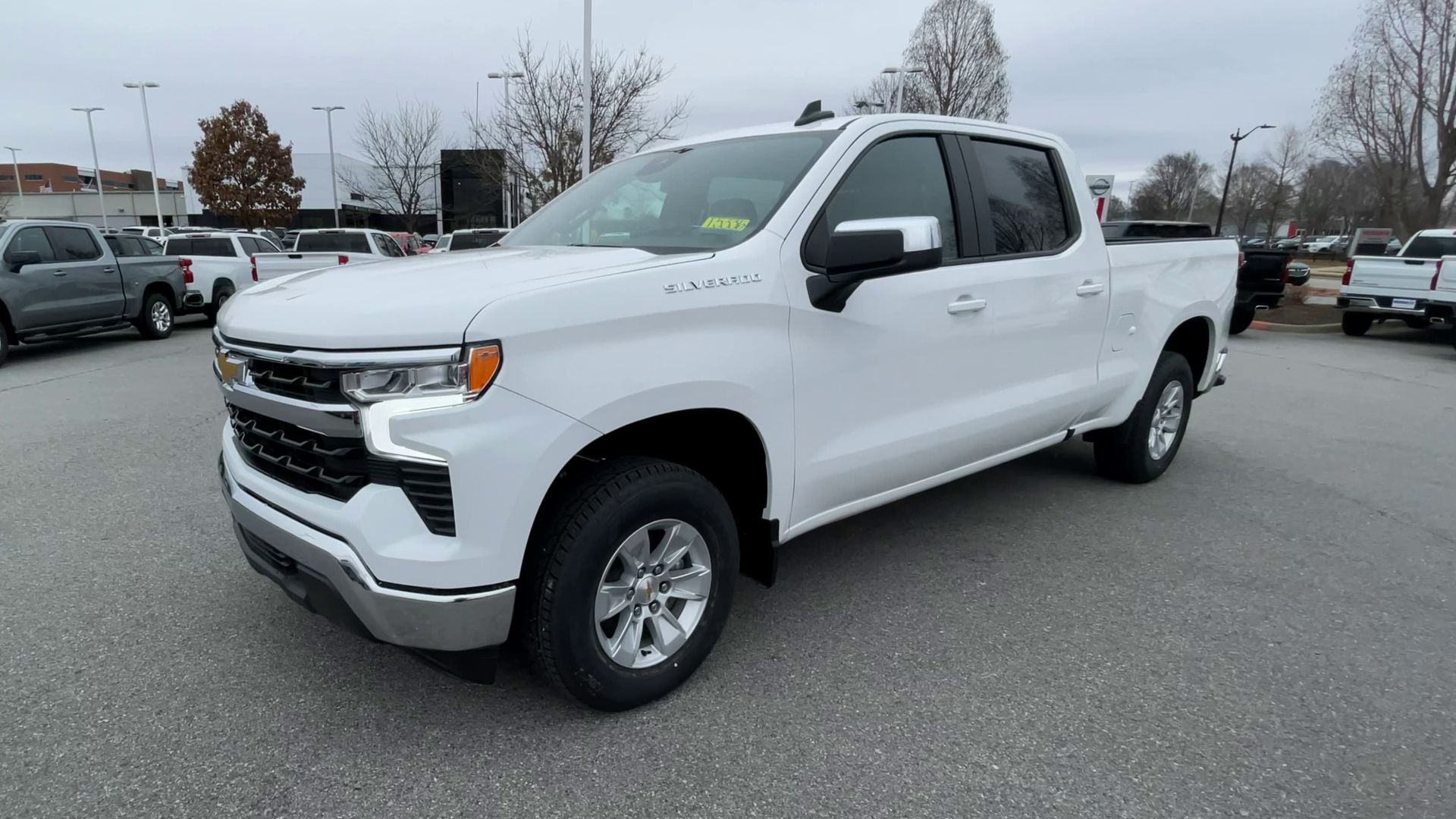 2025 Chevrolet Silverado 1500 LT