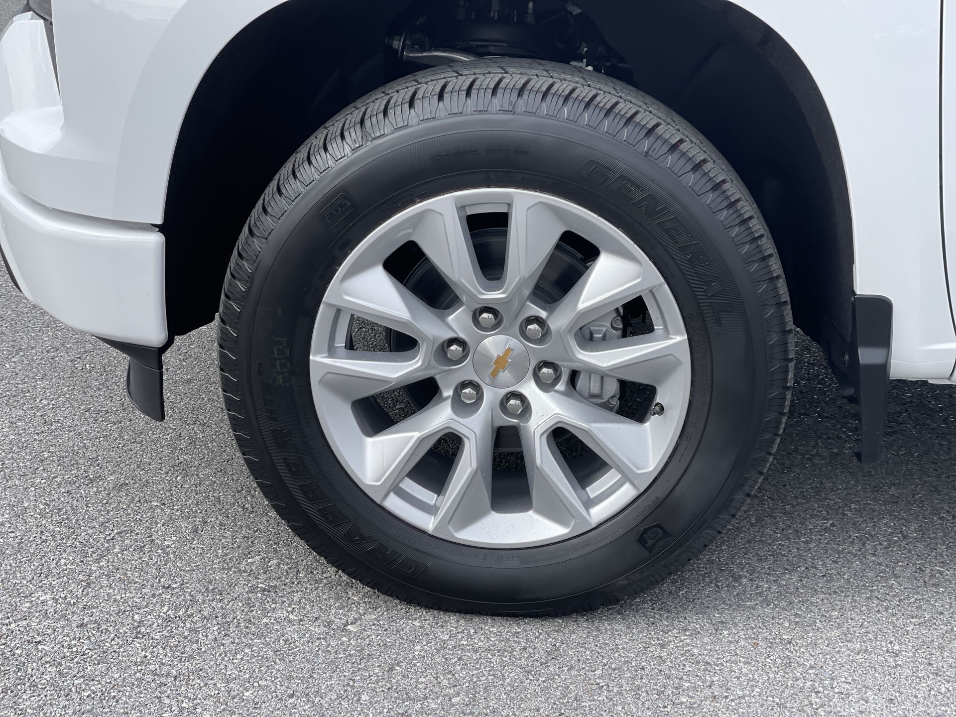 2025 Chevrolet Silverado 1500 Custom