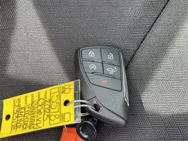 2025 Chevrolet Silverado 1500 Custom