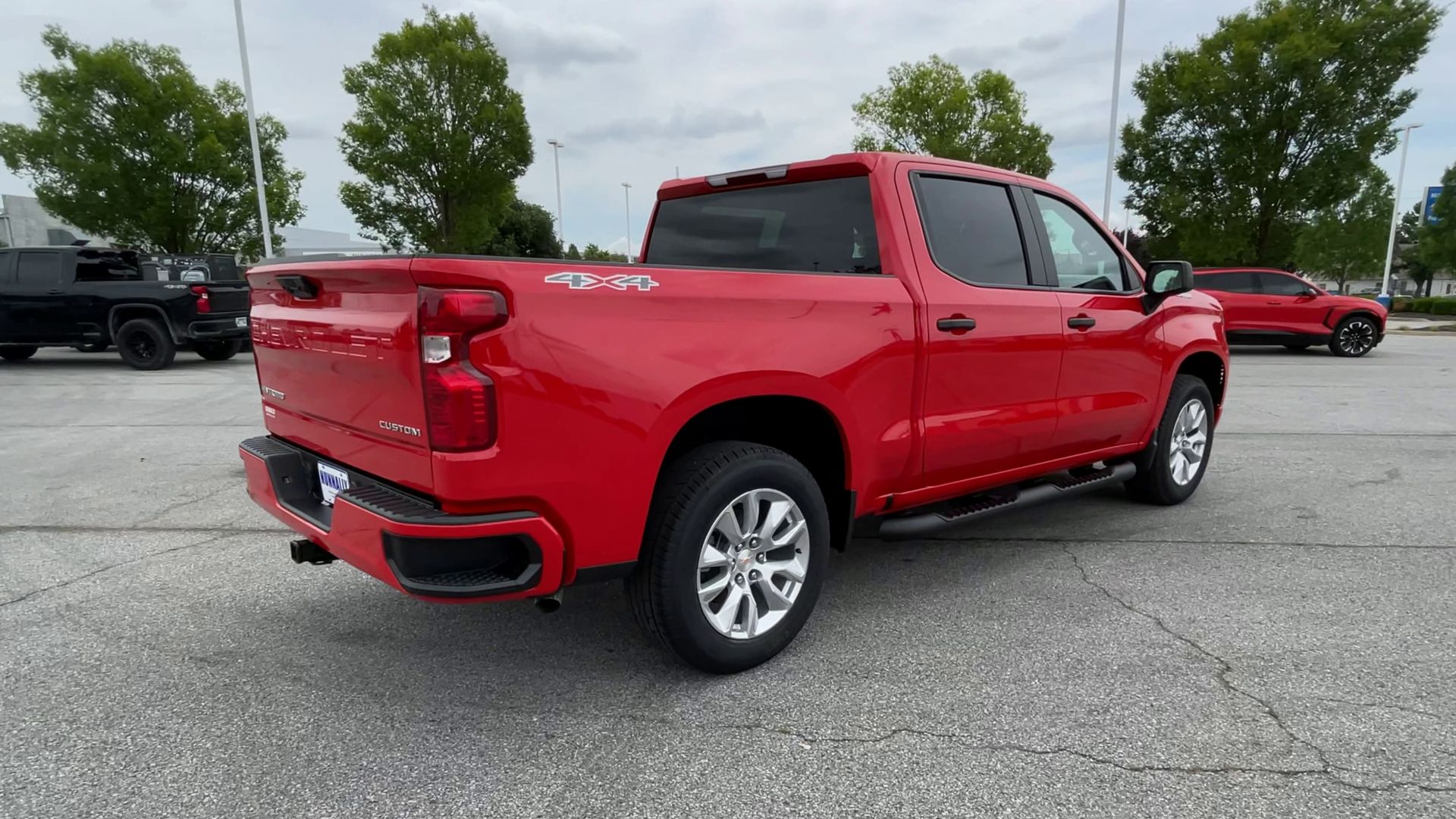 2025 Chevrolet Silverado 1500 Custom