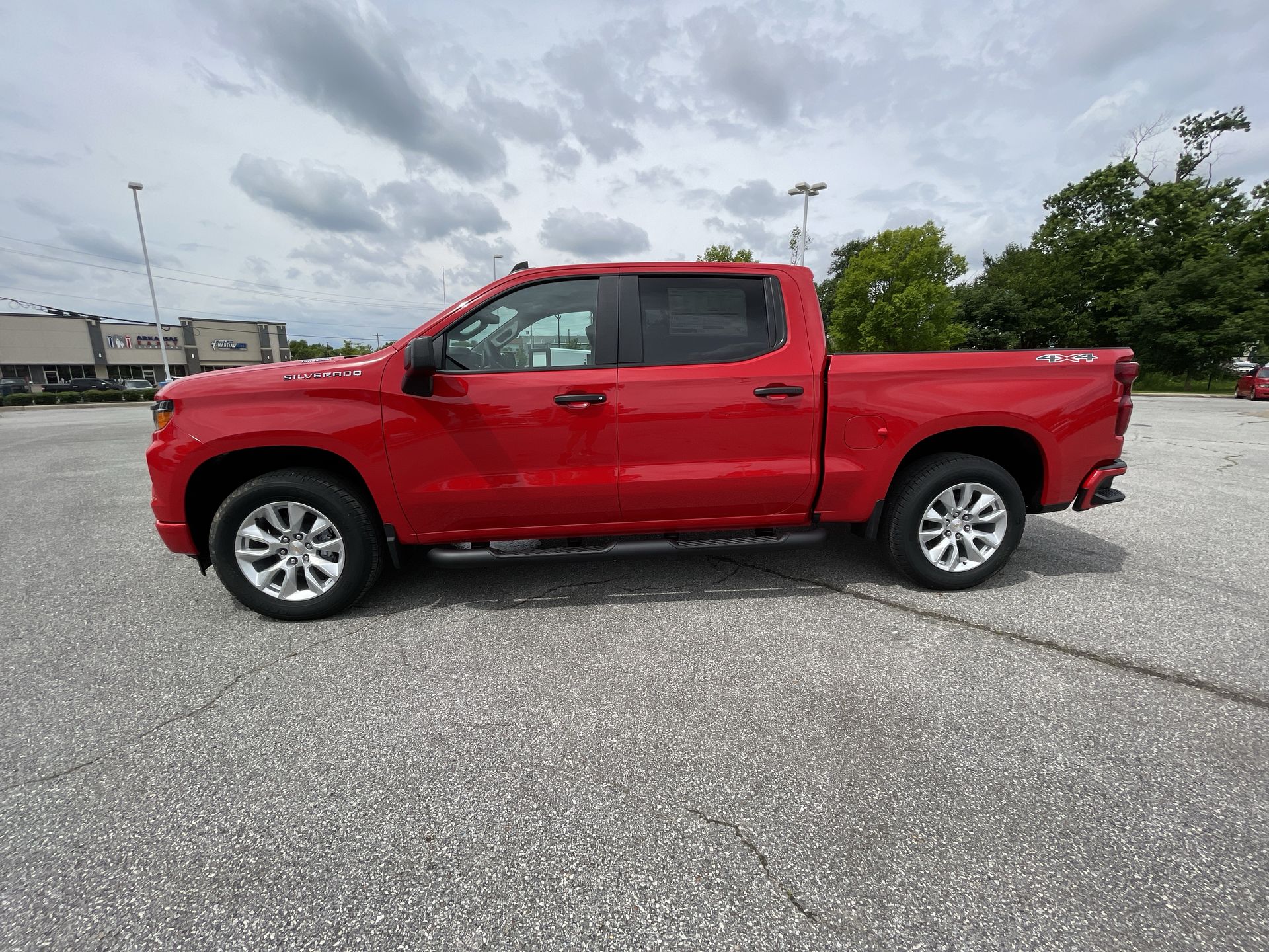 2025 Chevrolet Silverado 1500 Custom