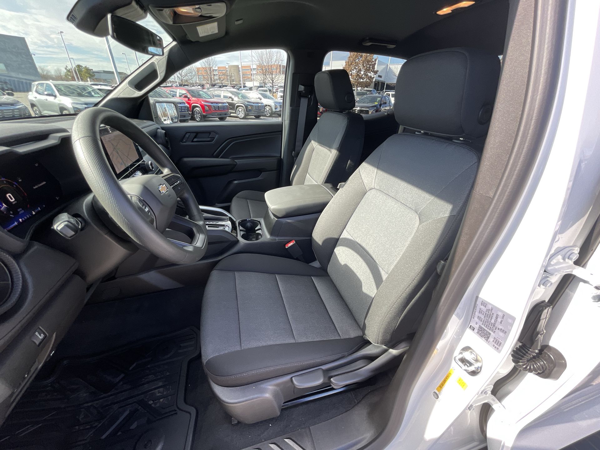 2025 Chevrolet Colorado WT/LT