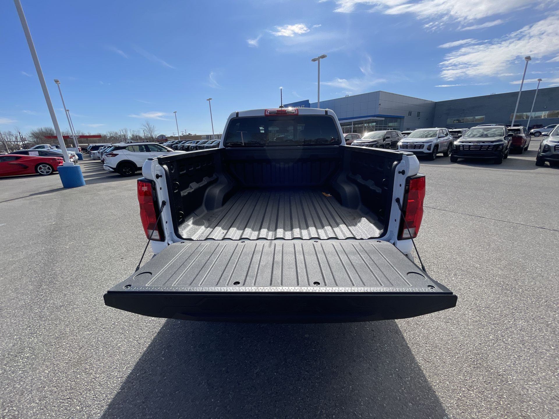 2025 Chevrolet Colorado WT/LT
