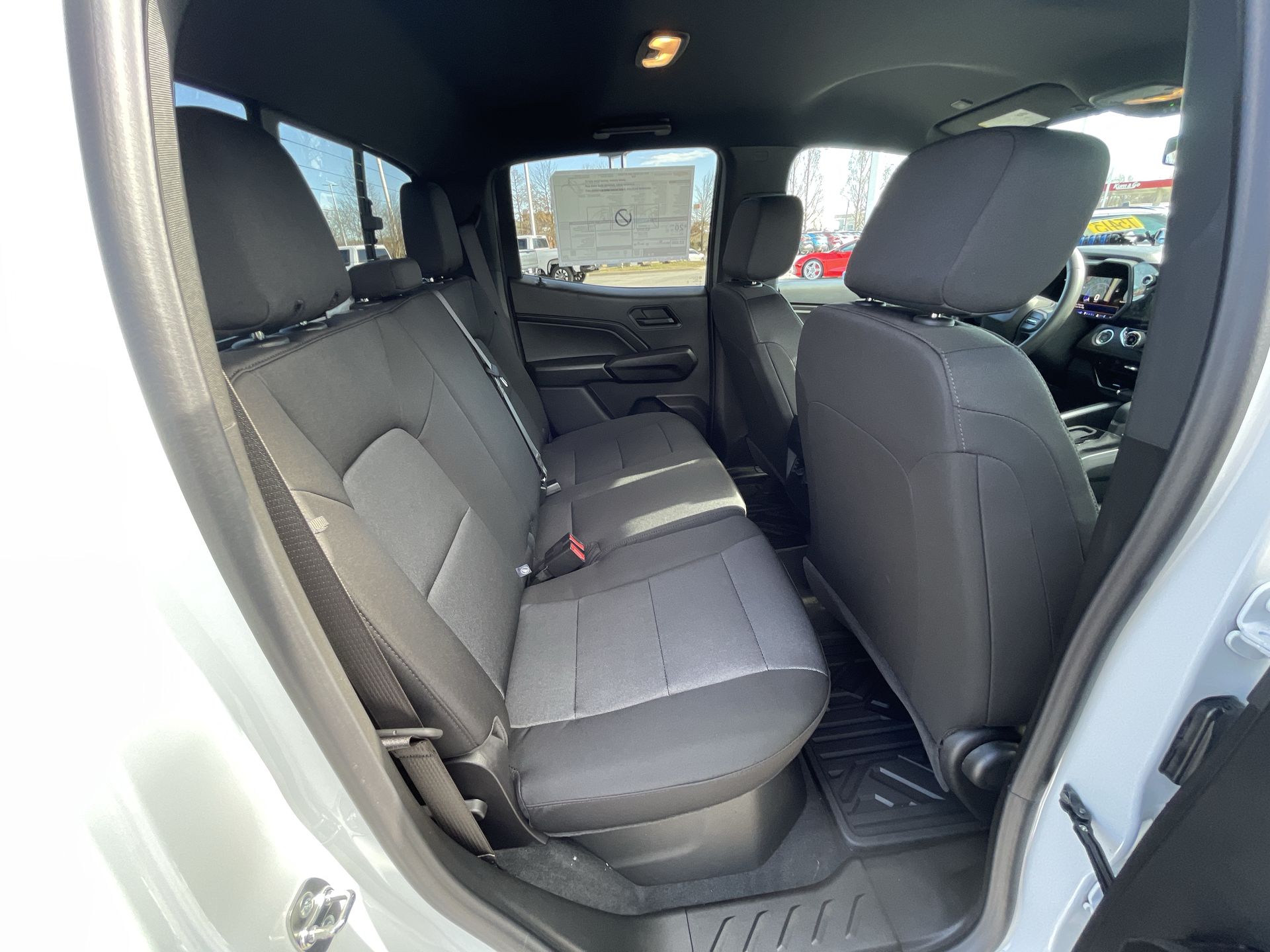 2025 Chevrolet Colorado WT/LT