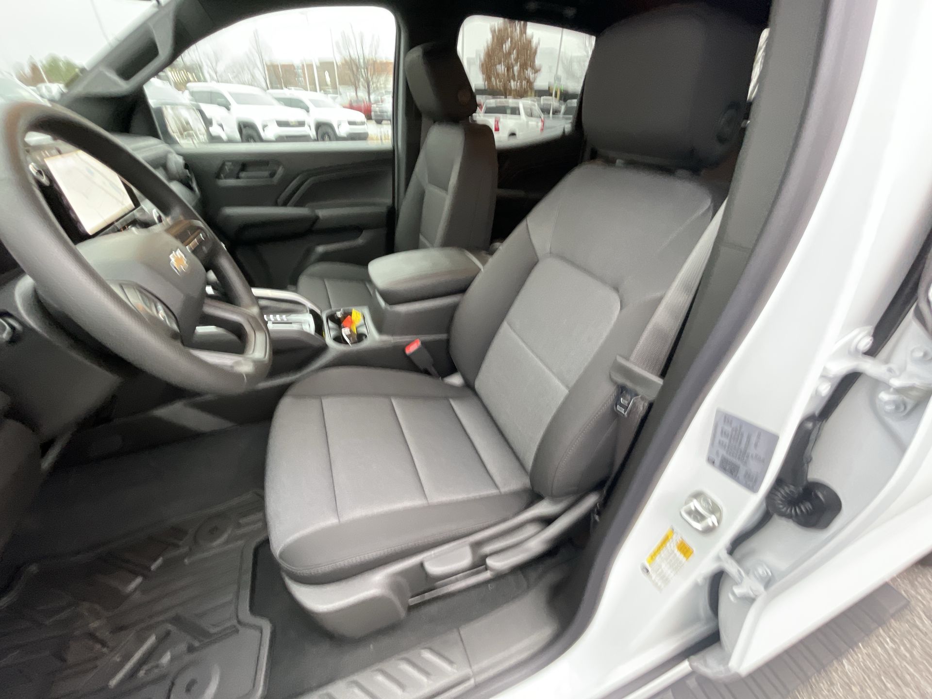 2025 Chevrolet Colorado WT/LT