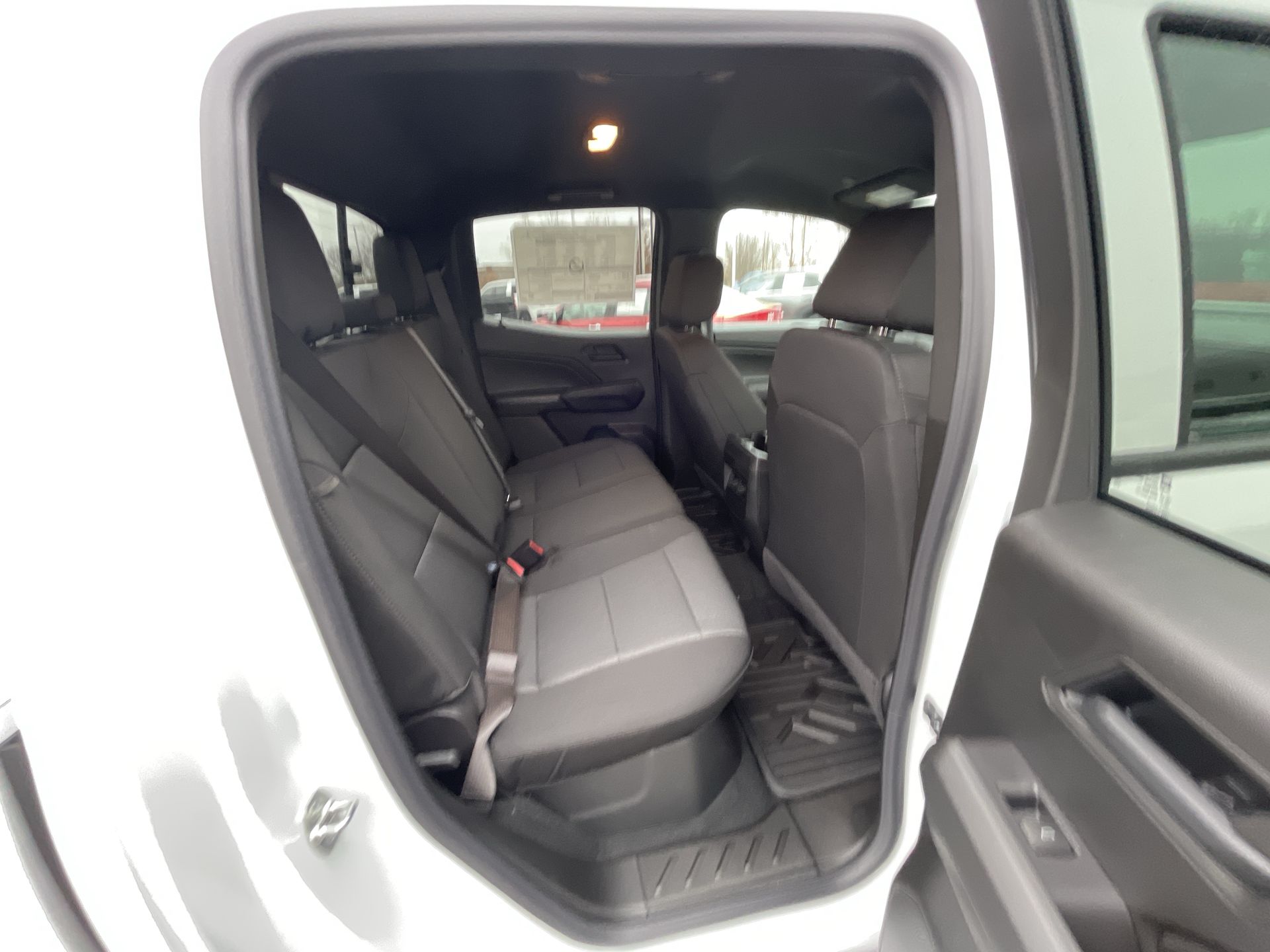 2025 Chevrolet Colorado WT/LT