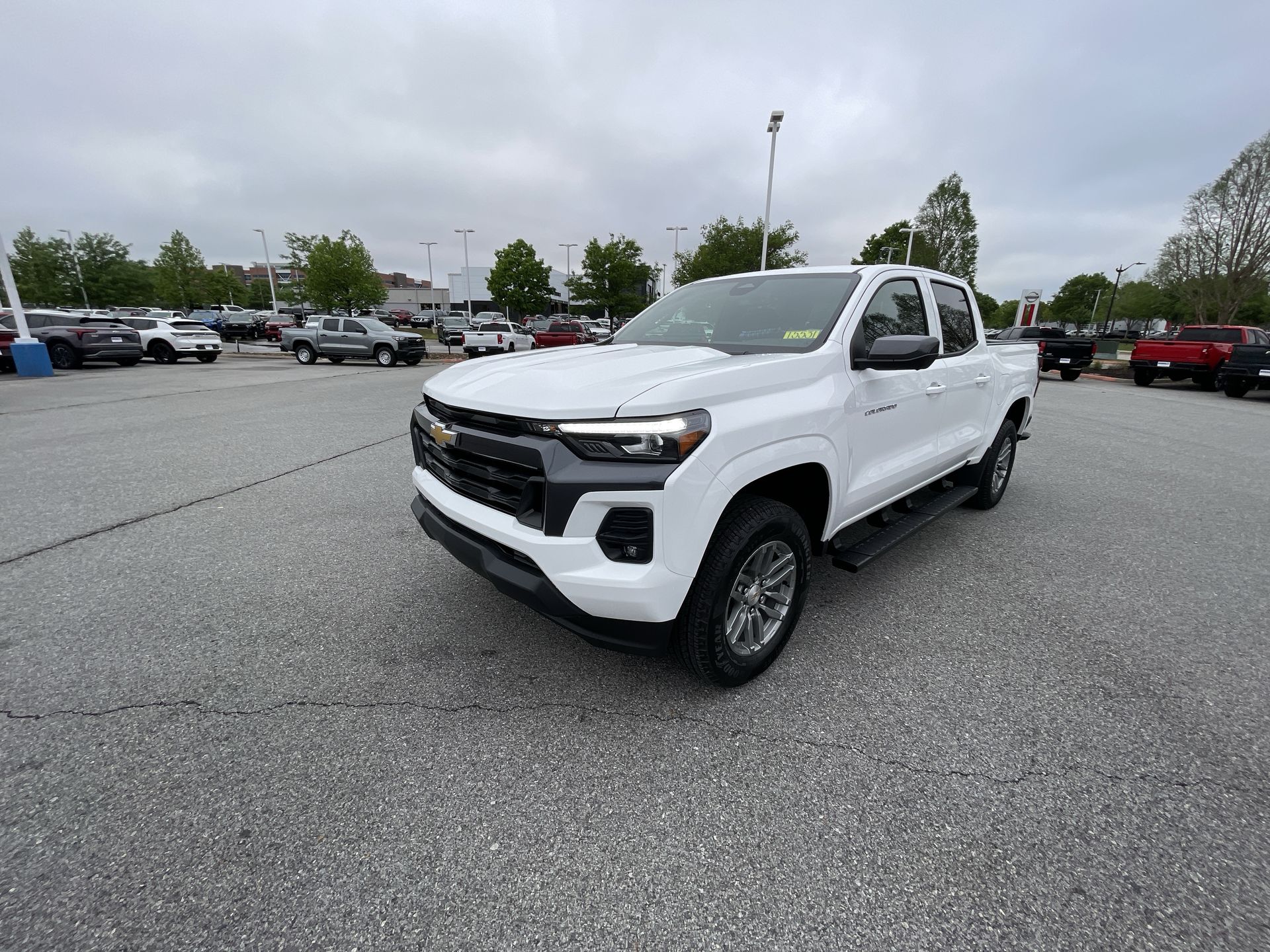 2025 Chevrolet Colorado WT/LT
