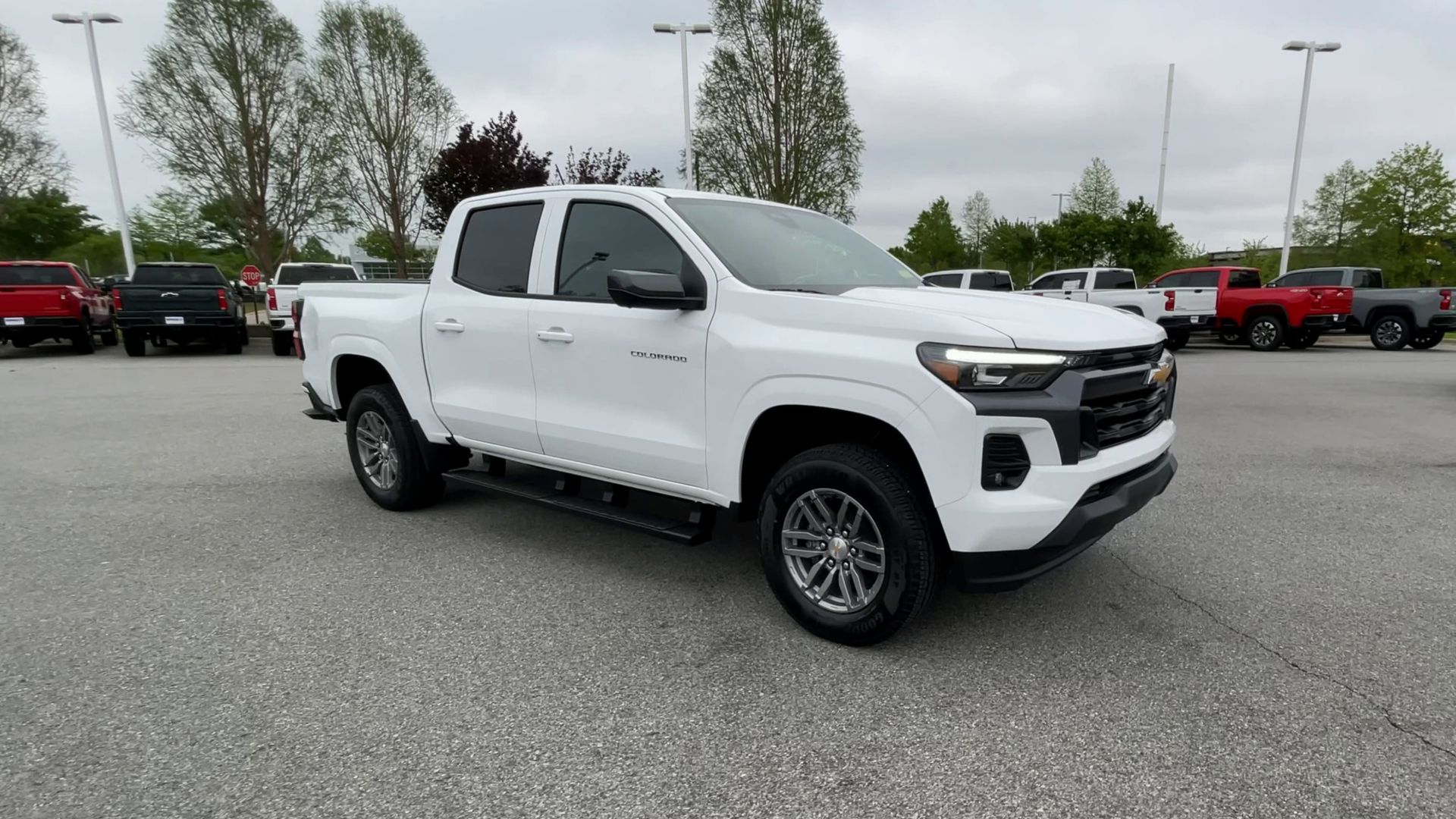 2025 Chevrolet Colorado WT/LT