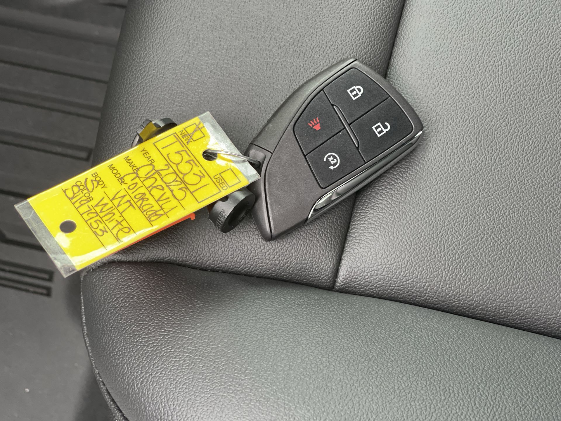 2025 Chevrolet Colorado WT/LT