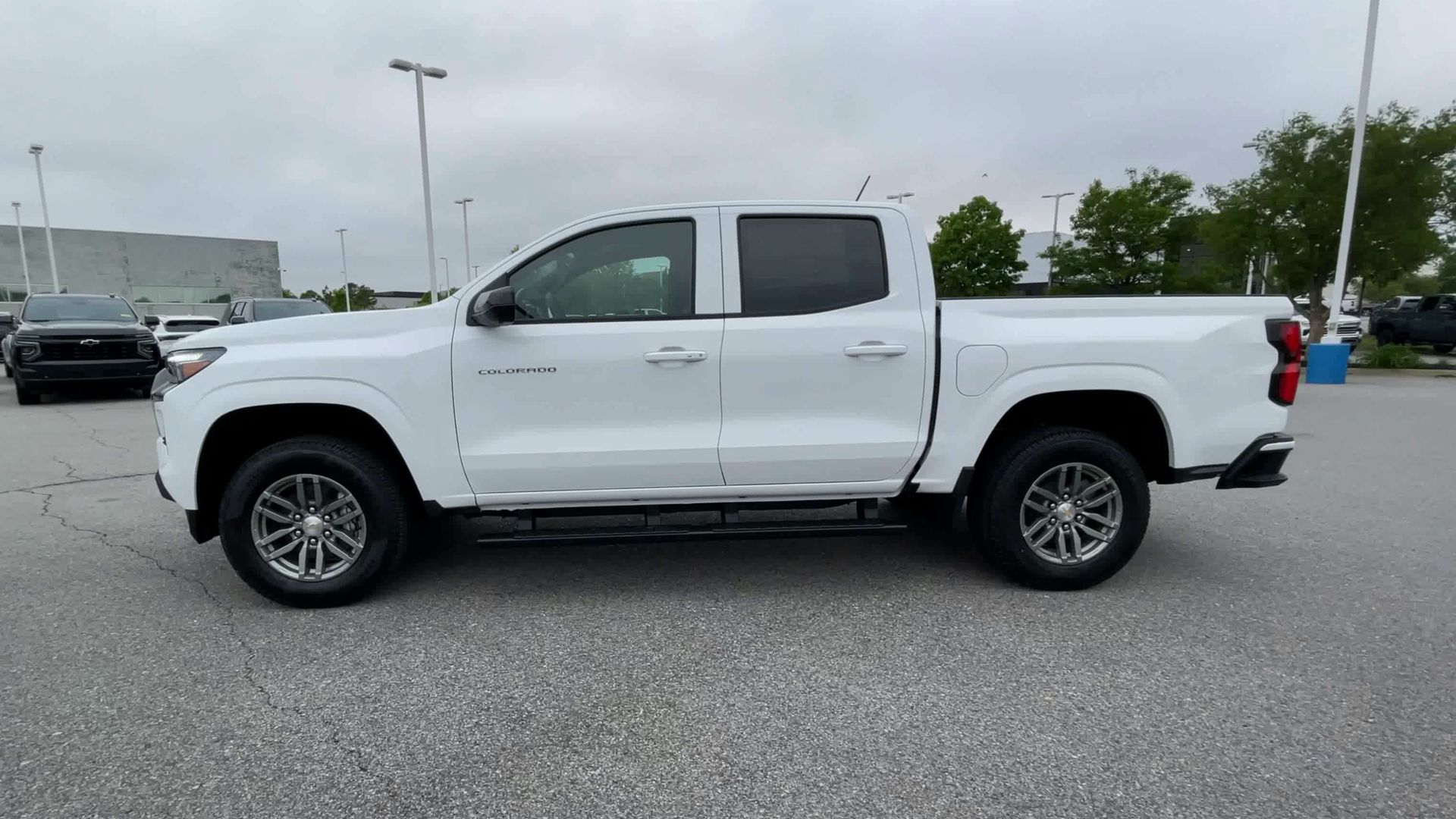 2025 Chevrolet Colorado WT/LT