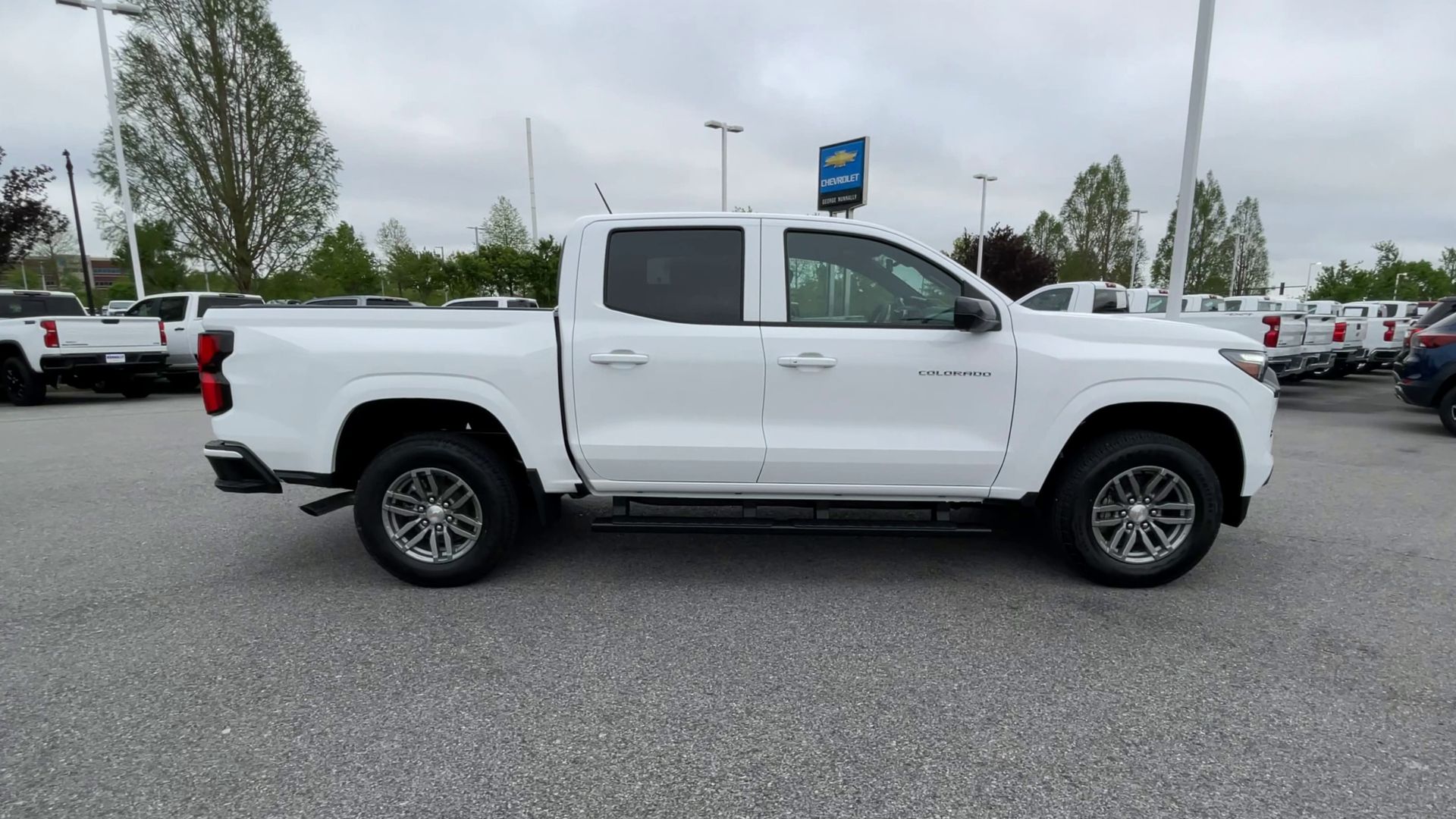 2025 Chevrolet Colorado WT/LT