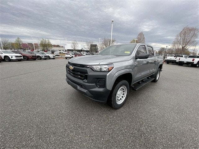 2025 Chevrolet Colorado WT/LT