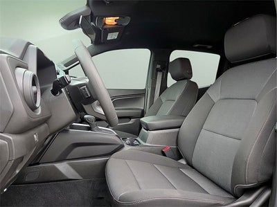 2025 Chevrolet Colorado WT/LT