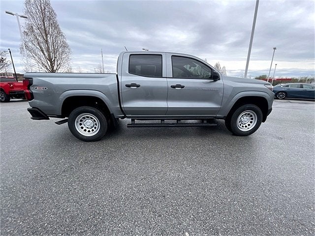 2025 Chevrolet Colorado WT/LT