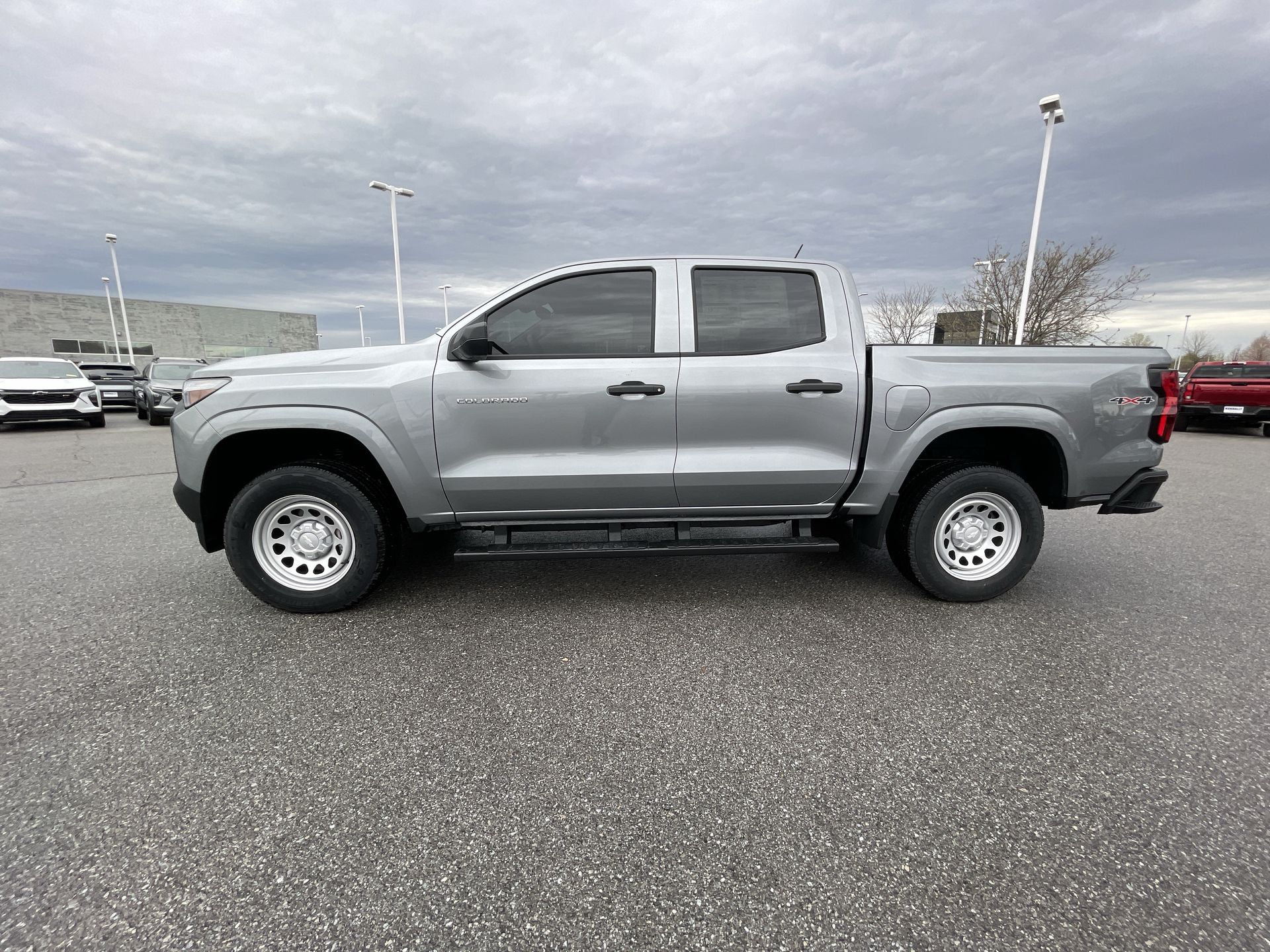 2025 Chevrolet Colorado WT/LT
