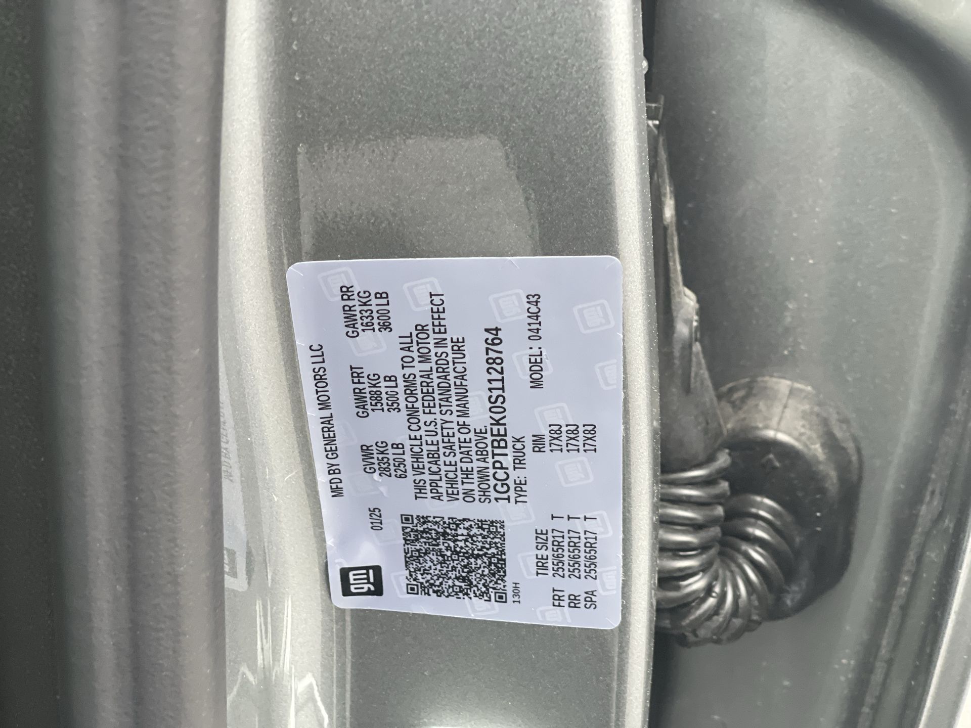 2025 Chevrolet Colorado WT/LT