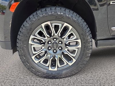 2023 GMC Yukon XL Denali Ultimate