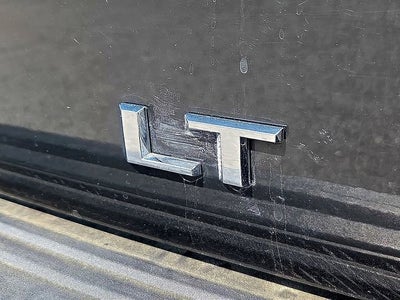 2025 Chevrolet Suburban LT
