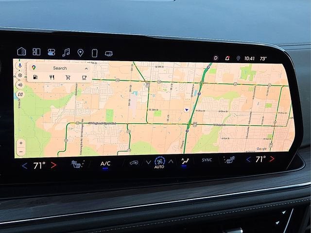 2025 Chevrolet Suburban LT