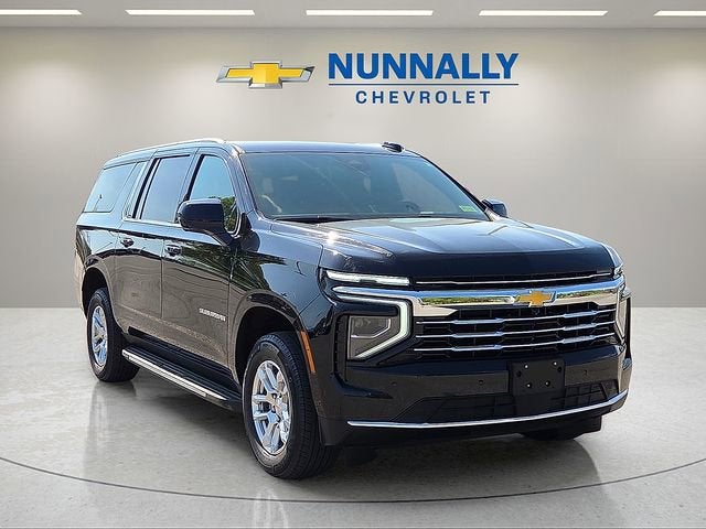 2025 Chevrolet Suburban LT