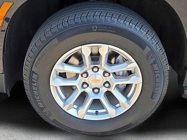 2025 Chevrolet Suburban LT