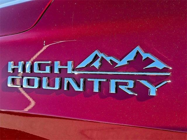 2025 Chevrolet Suburban High Country