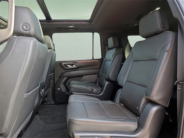 2022 Chevrolet Suburban High Country