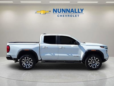 2024 GMC Canyon AT4