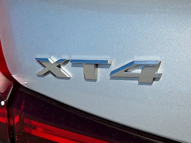 2021 Cadillac XT4 Luxury