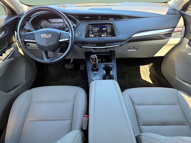 2021 Cadillac XT4 Luxury