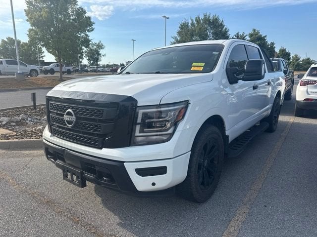 2023 Nissan TITAN Crew Cab SV 4x2