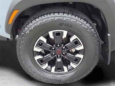 2024 Nissan Frontier Crew Cab PRO-4X 4x4