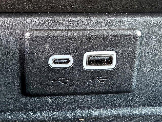 2025 Chevrolet BrightDrop 400 FWD 400