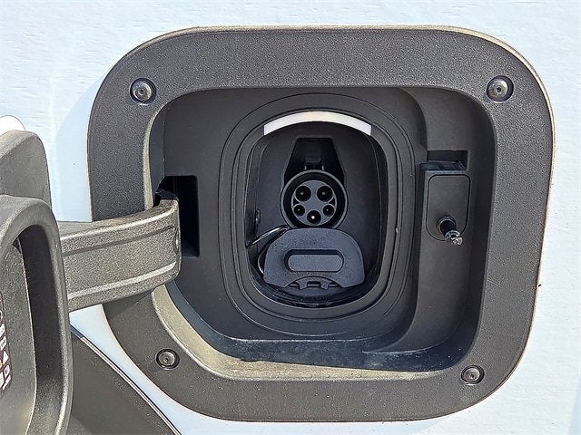 2025 Chevrolet BrightDrop 400 AWD 400