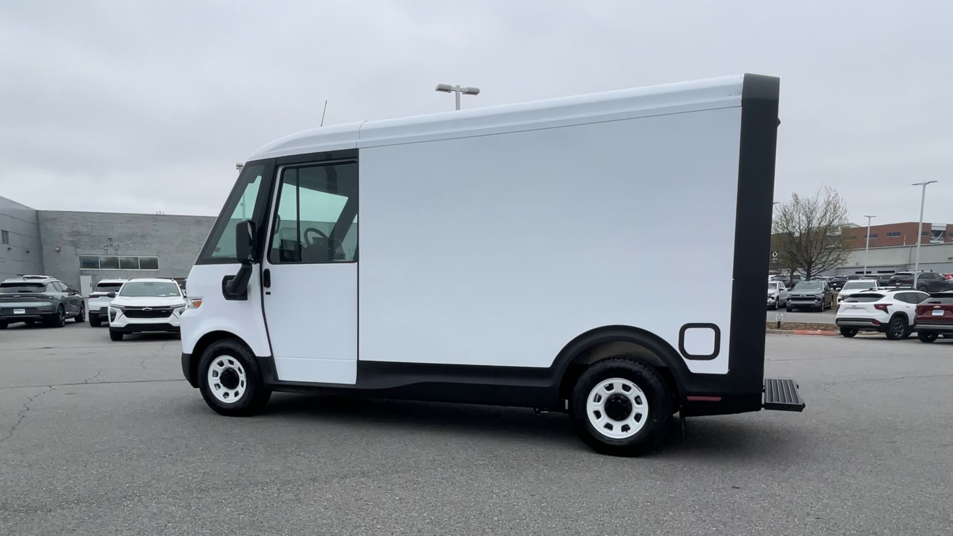 2025 Chevrolet BrightDrop 400 AWD 400