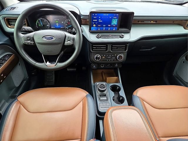 2023 Ford Maverick Lariat