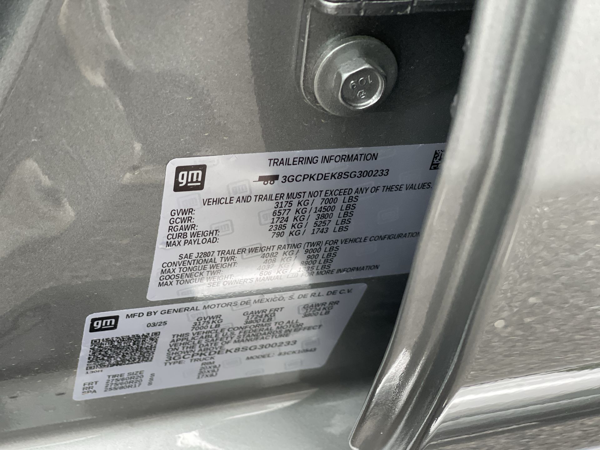 2025 Chevrolet Silverado 1500 LT