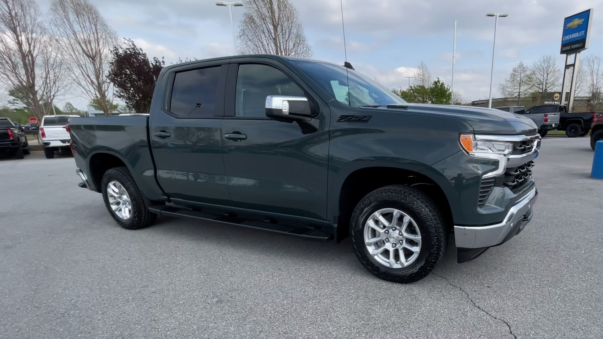 2025 Chevrolet Silverado 1500 LT