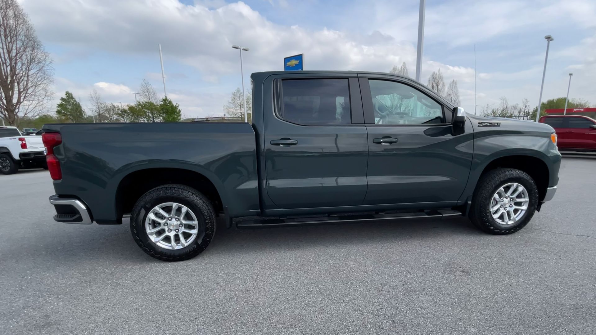 2025 Chevrolet Silverado 1500 LT