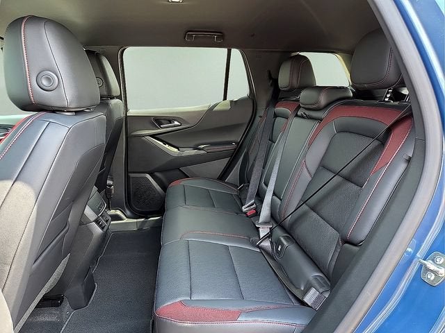 2027 Chevrolet Equinox RS - Photo 13