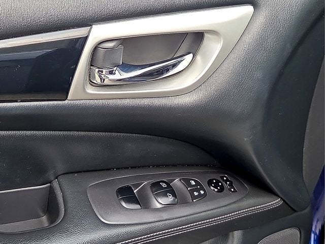 2020 Nissan Pathfinder SV 2WD